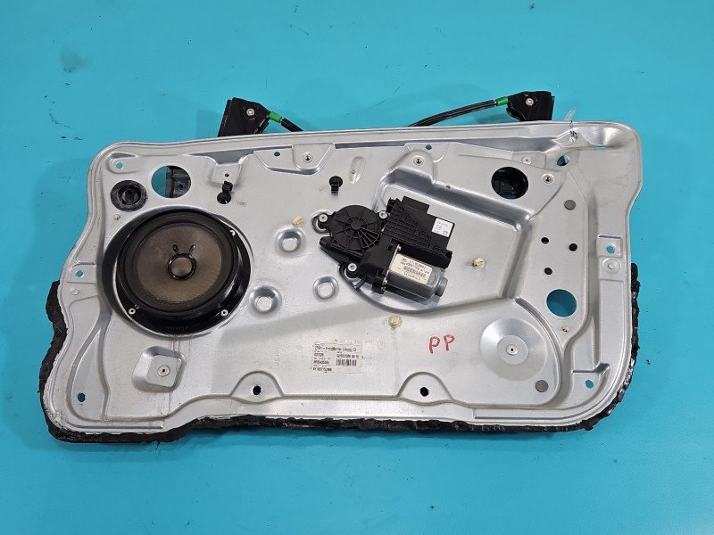 Podnośnik przód prawy Skoda Fabia I 6Y1837752MN 5d HB