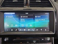 Wyświetlacz Jaguar XE monitor