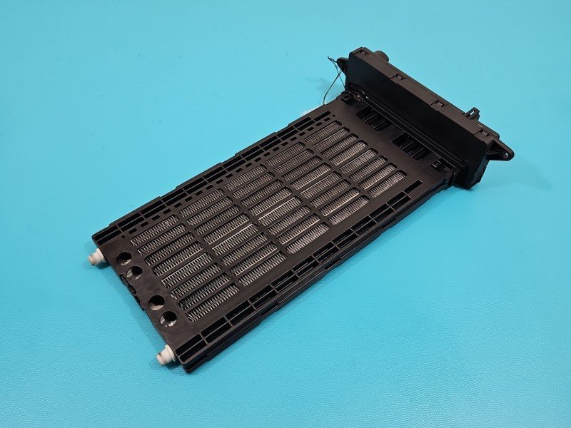Nagrzewnica AUDI A8 D4 4H 4H0819011 EUROPA Nagrzewnica AUDI A8 D4 4H 4H0819011 EUROPA