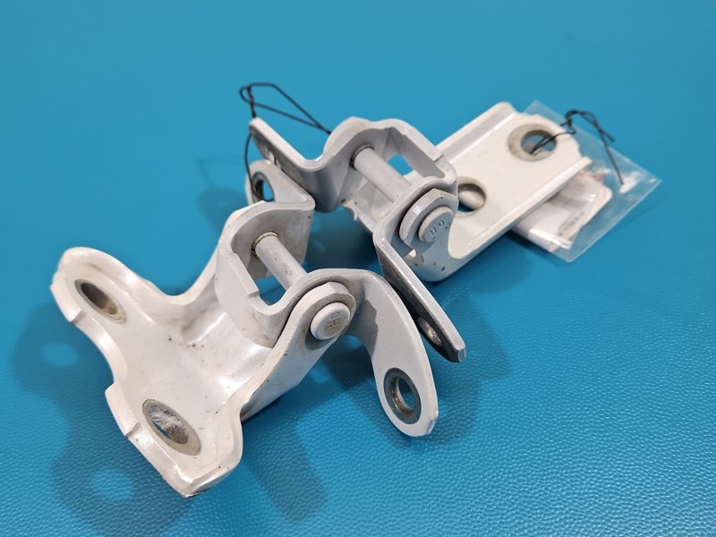 Zawias drzwi tył prawy LEXUS CT 10-22