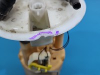 pompka Pompa paliwa Renault Clio II 1.2 8V 7700416988 Uszkodzenie widoczne na zdjęciu 4 pin