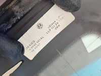 Szyba tylna KLAPY BAGAŻNIKA TYŁ Vw Jetta V sedan