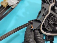 Podnośnik przód prawy Seat Ibiza IV 6J Producent części: Seat, Uszkodzone mocowanie. 6R0959802P 5d HB