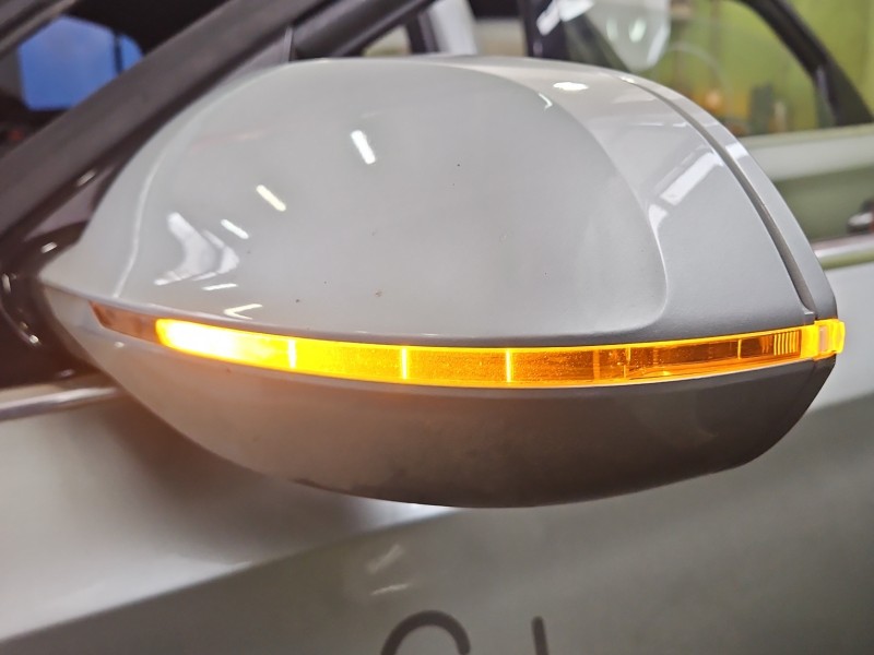 Lusterko lewe AUDI A8 D4 4H 14+2+1 .Składane elektrycznie . Odprysk LX7Q europa