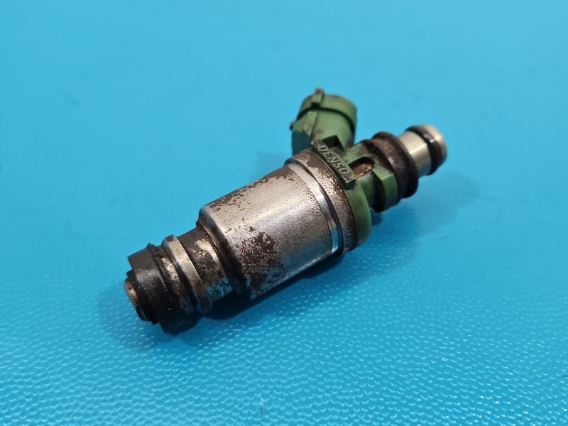 Wtryskiwacz Toyota Rav4 I 94- 23250-74100 2.0 16V