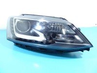 Reflektor prawy lampa przód Vw Jetta VI EUROPA