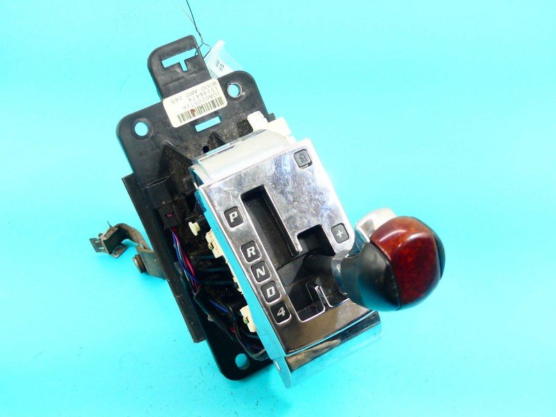 DŹWIGNIA LEWAREK WYBIERAK LINKI Cadillac SRX 03-09 3.6 V6