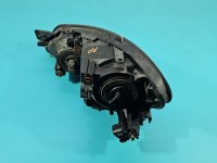 Reflektor prawy lampa przód Toyota Avensis Verso EUROPA