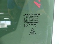 Szyba drzwi tył lewa F-Pace 16-