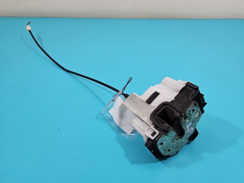 Zamek przód lewy 46803511 Fiat Panda II EUROPA Zamek przód lewy 46803511 Fiat Panda II EUROPA