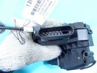 Zamek przód prawy 31301740 Volvo V60 I 10- EUROPA Producent części: Volvo, Europejska, 6 pin