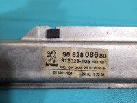 Podnośnik tył prawy Peugeot 5008 9682808680 HB