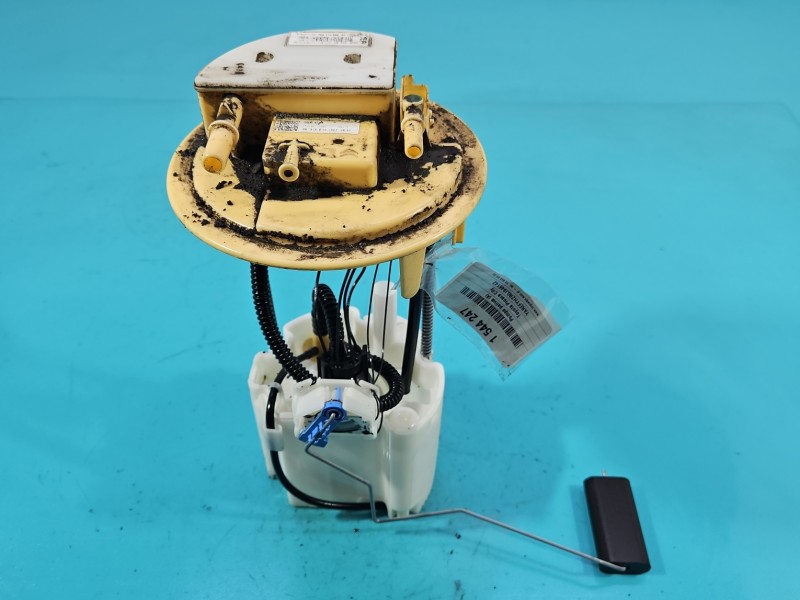 pompka Pompa paliwa Toyota Proace City 1.5 D4D 100115562AF TOYOTA, 6 PIN