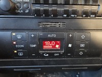 Konsola panel nawiewu Audi A4 B5 8D0820043M
