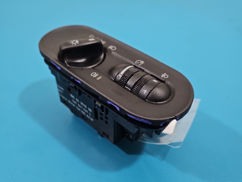 Przełącznik włącznik świateł Vw Sharan I 7M1941531L