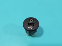 Gniazdo USB Nissan Juke I F15 10-19 28023-5X00A
