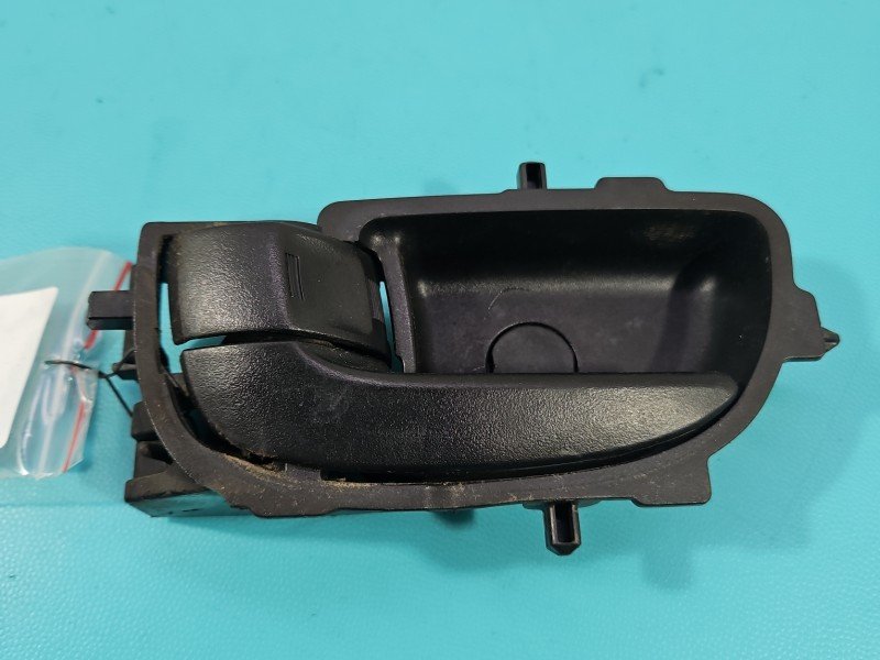 Klamka wewnętrzna przód lewa Toyota Aygo II 14-22 69206-0D450