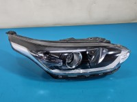 Reflektor prawy lampa przód Kia Ceed III 18-21 EUROPA 92102-J7050