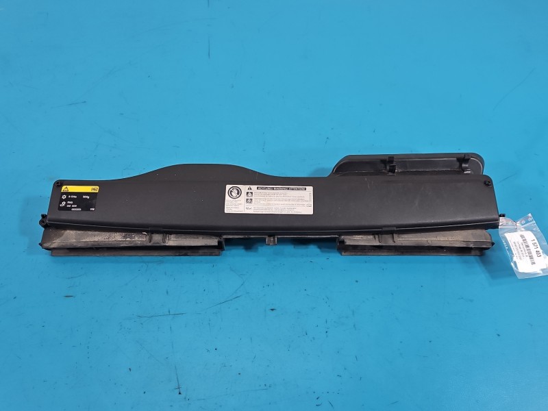 KIEROWNICA Wlot powietrza Vw Passat B8 2.0 tdi