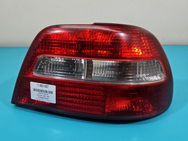 Lampa tył prawa Volvo S40 I V40 sedan