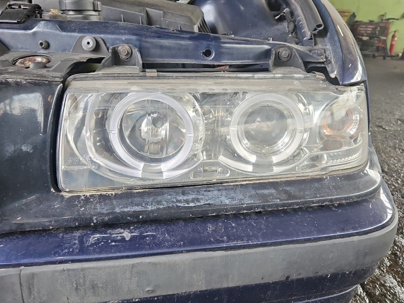 Reflektor lewy lampa przód Bmw e36 EUROPA Reflektor lewy lampa przód Bmw e36 EUROPA