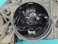 Reflektor prawy lampa przód BMW F20 EUROPA