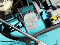 Klamka przód lewa zewnętrzna Opel Astra V K