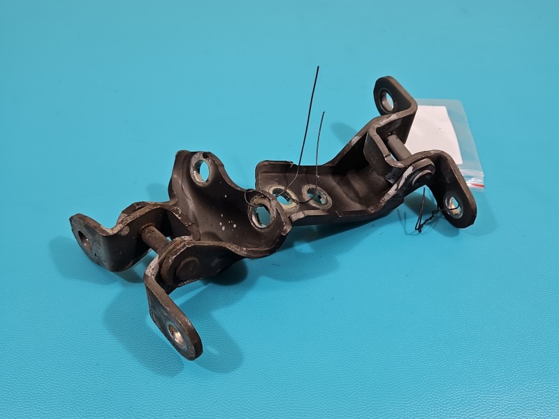 Zawias drzwi przód prawy Toyota Land Cruiser J200 07-