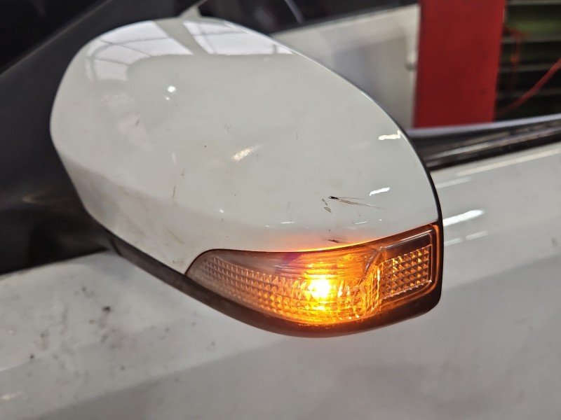 Lusterko lewe pin Toyota Auris II kombi biały 040 5d europa Lusterko lewe pin Toyota Auris II kombi biały 040 5d europa
