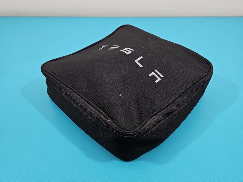 Ładowarka Tesla Model S 1121254-00-G