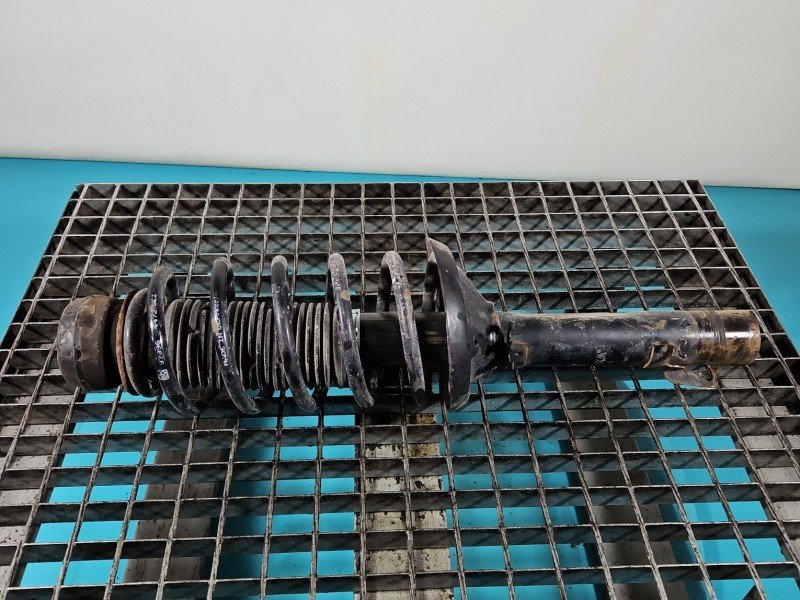 Amortyzator przód lewy przedni Vw Golf IV