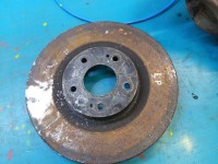 Zacisk przód lewy Mitsubishi Outlander III 12- 2.4 wiel