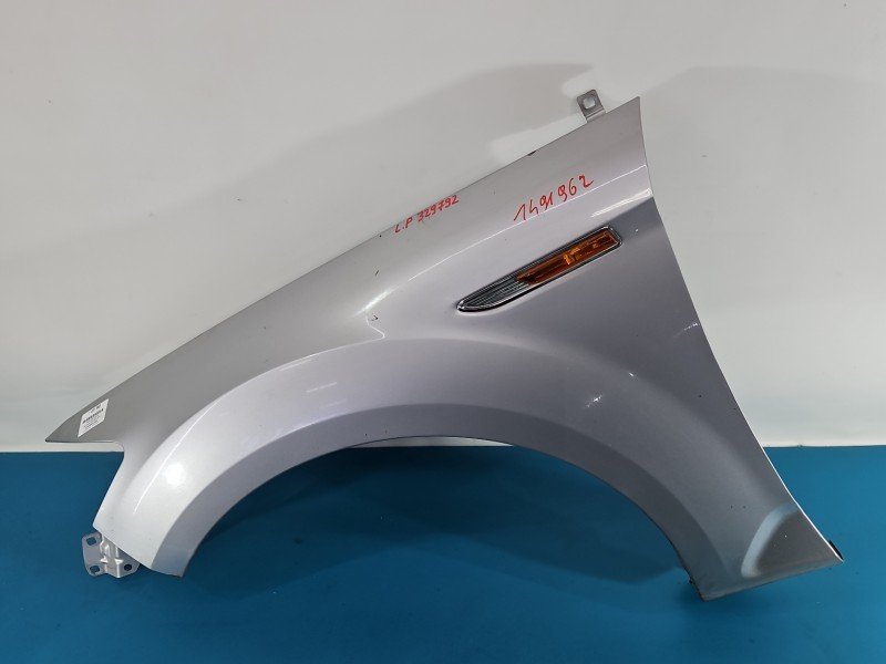 Błotnik przód lewy Ford Mondeo Mk4 srebrny 66 Błotnik przód lewy Ford Mondeo Mk4 srebrny 66