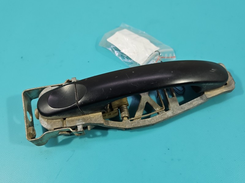 Klamka przód prawa zewnętrzna Vw Caddy III 2K 1T0837886B Brak