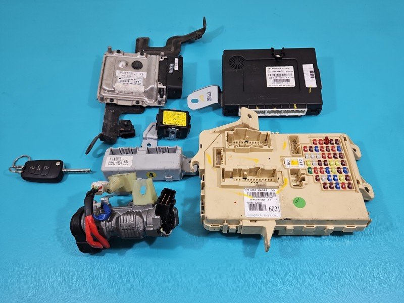 Komputer Sterownik silnika 39110-2BGB3 Hyundai I30 II 12-16 1.4 16V Komputer Sterownik silnika 39110-2BGB3 Hyundai I30 II 12-16 1.4 16V