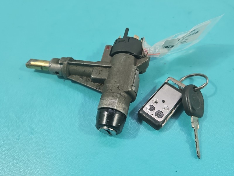 Stacyjka KLUCZYK WKŁADKA Audi 80 B4 893905851D