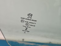 Szyba drzwi przód prawa pasażera Peugeot 508 II 18- 2018R HB