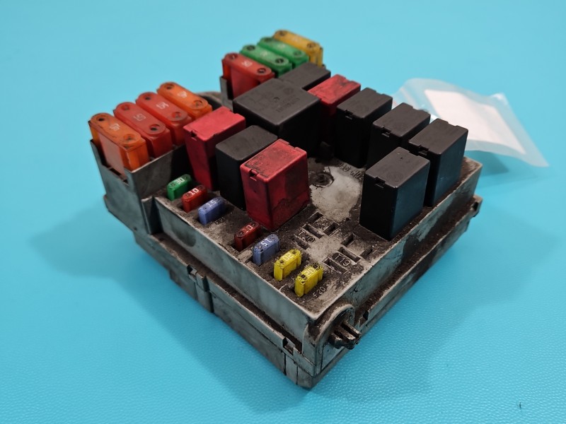 Skrzynka bezpieczników Fiat Bravo II 51775688