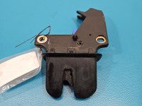 Zamek klapy tył 8E5827505B Audi A4 B6 sedan Producent części: Audi, 2PIN