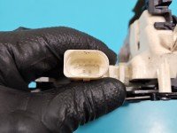 Zamek przód lewy 8J1837015D AUDI Q5 08- EUROPA Producent części: Audi, 6 pin