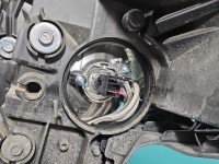 Reflektor prawy lampa przód Peugeot 4007 EUROPA