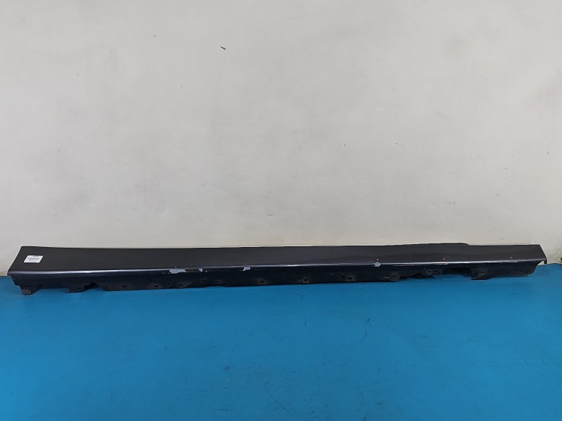 Listwa progowa prawa PRÓG NAKŁADKA Bmw F34 GT 7303056-07