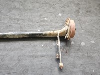 Tylna belka oś tył Audi 80 B3 1.6 8V