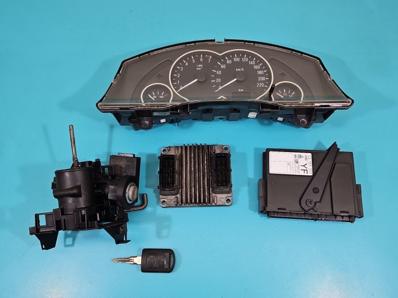 Komputer Sterownik silnika 12214830 Opel Meriva A 1.6 16v Komputer Sterownik silnika 12214830 Opel Meriva A 1.6 16v