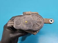 Zacisk tył prawy Peugeot 3008 II 1.5 hdi HB