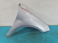 Błotnik przód prawy Mercedes W245 srebrny 761