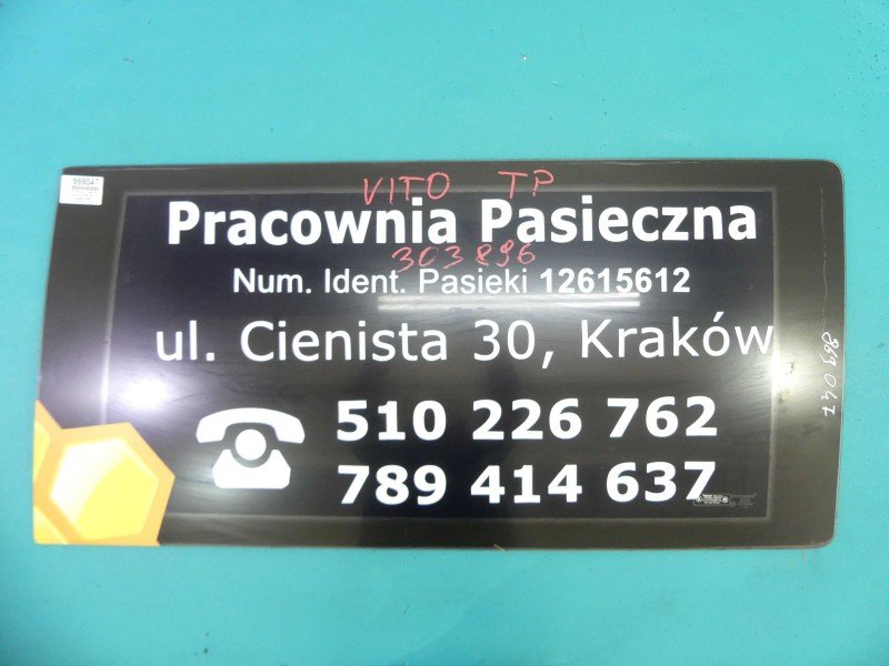 Szyba drzwi tył prawa Mercedes Vito W638 Szyba drzwi tył prawa Mercedes Vito W638