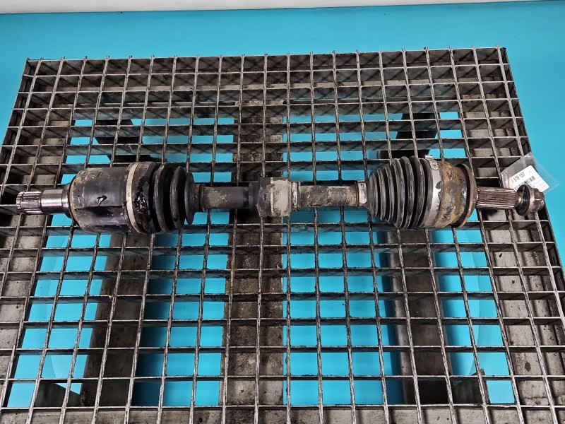 Półoś przód lewa Mitsubishi Eclipse Cross 1.5 T manual