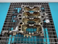 Podstawa pozostale AUDI Q7 I 4L 4.2 V8 FSI (BAR)