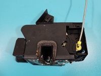 Zamek przód lewy 805035308RB Dacia Sandero III 20- EUROPA Producent części: Dacia, 2pin